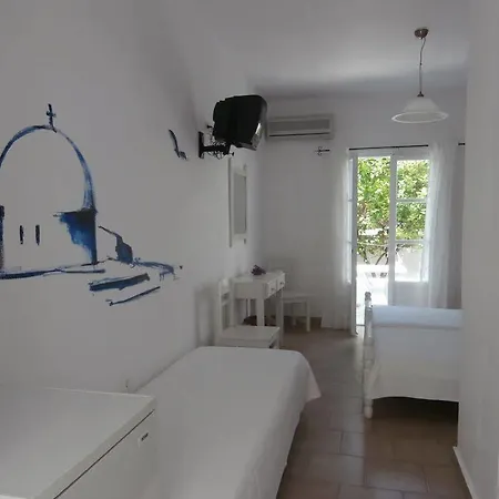 Guest house Sophie Naousa (Paros)