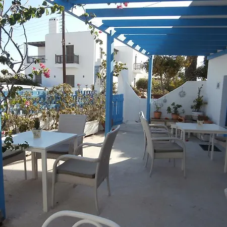 Guest house Sophie Naousa (Paros)